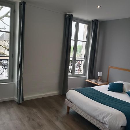 Hotel De France Vatan Exteriör bild
